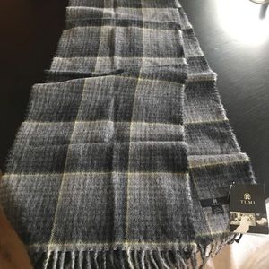 Tumi scarf